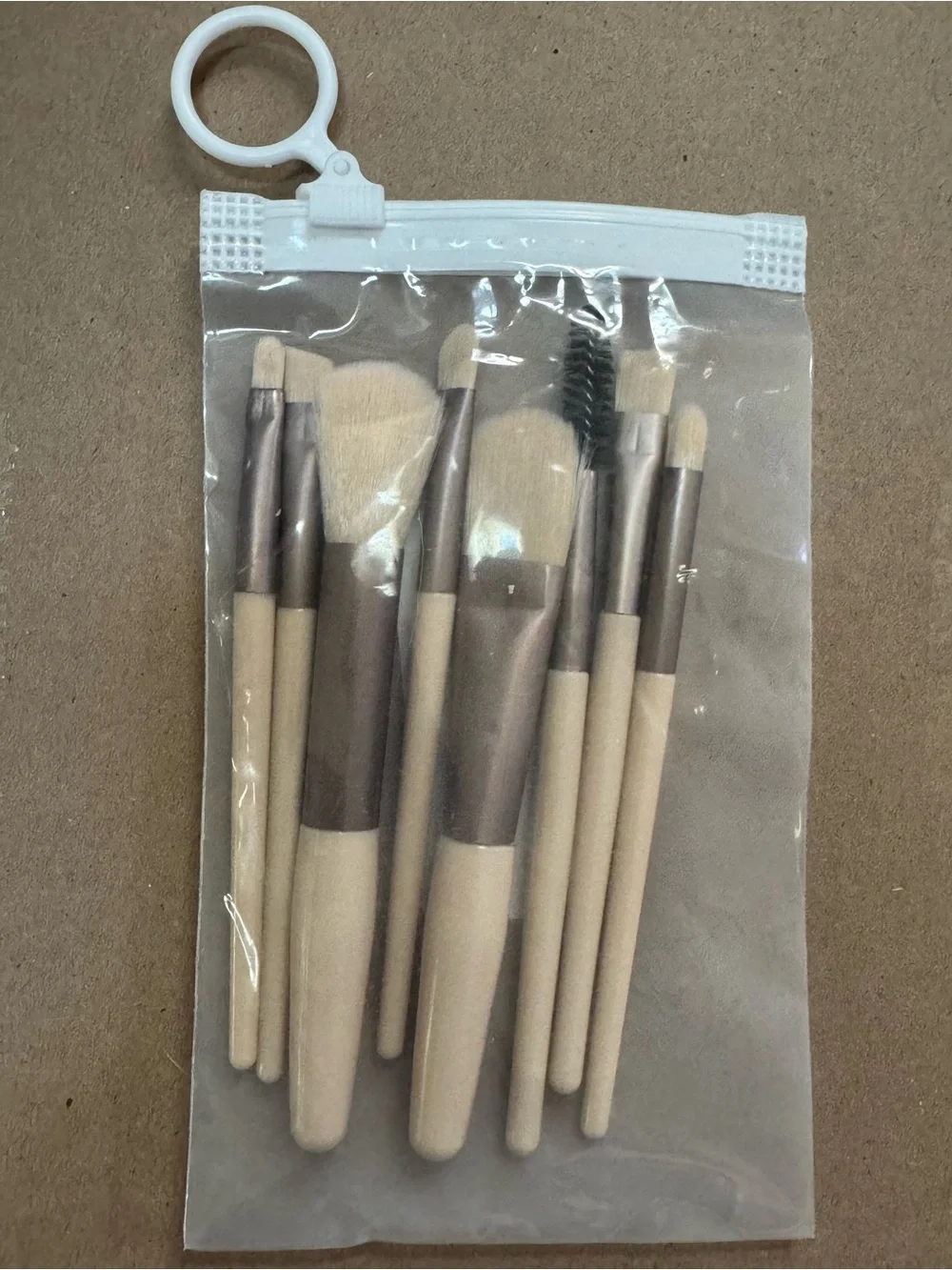❤️ NWT Mini Makeup Brush Set Neutral Beige with Pouch Keychain Hook Beauty
